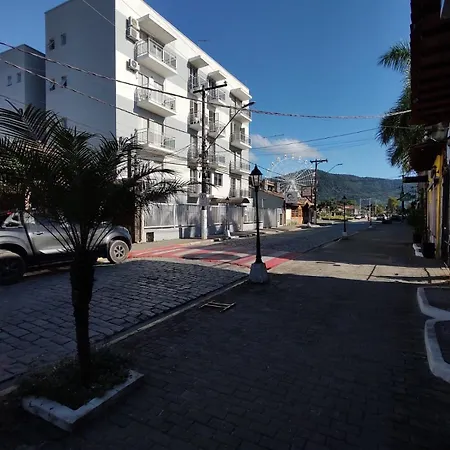 Agito e Sossego na Rua mais Charmosa de Ubatuba pelo GOOGLE-2